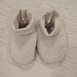 Zara Cream Kids Slippers